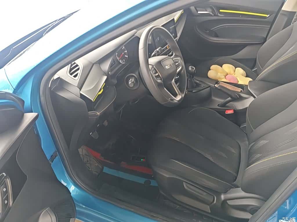 Roewe i5, 2021 16