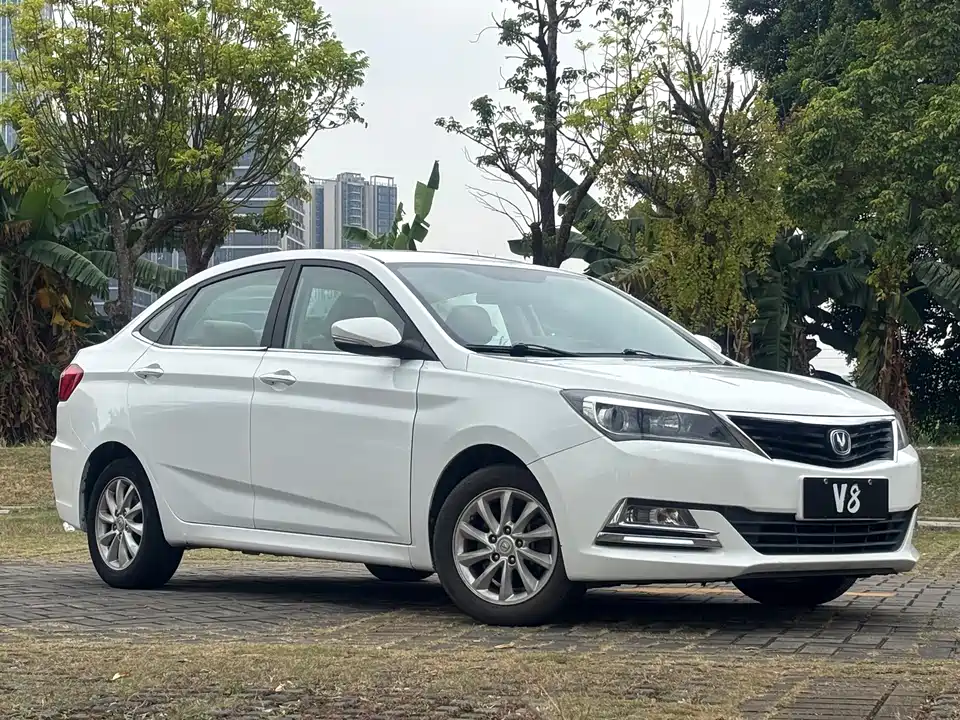 Changan Yuexiang V7