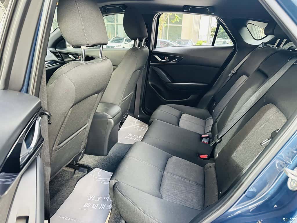 Mazda CX-4, 2021 11
