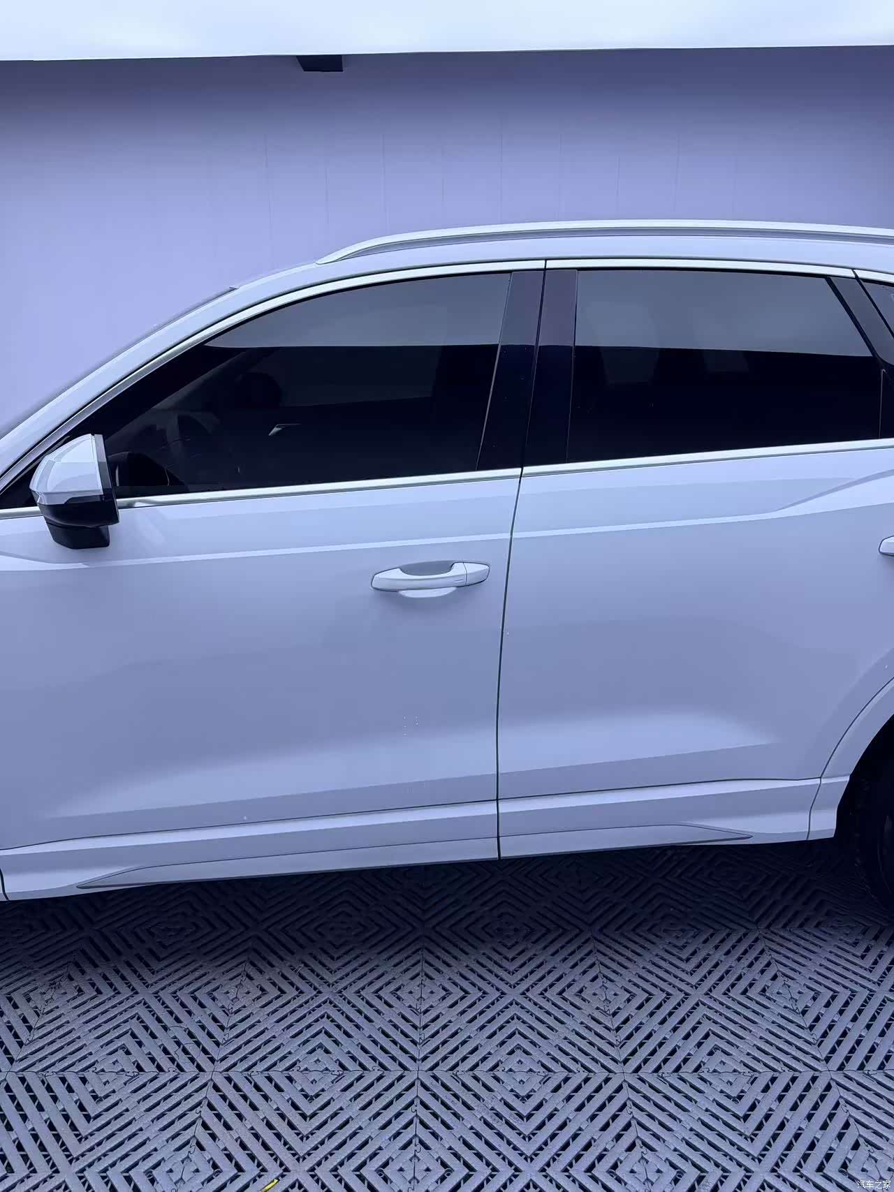 Audi Q3, 2022 4