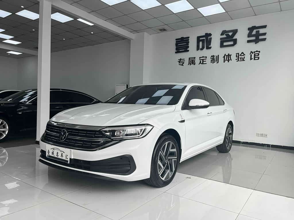 Volkswagen Sagitar 2025 300TSI DSG