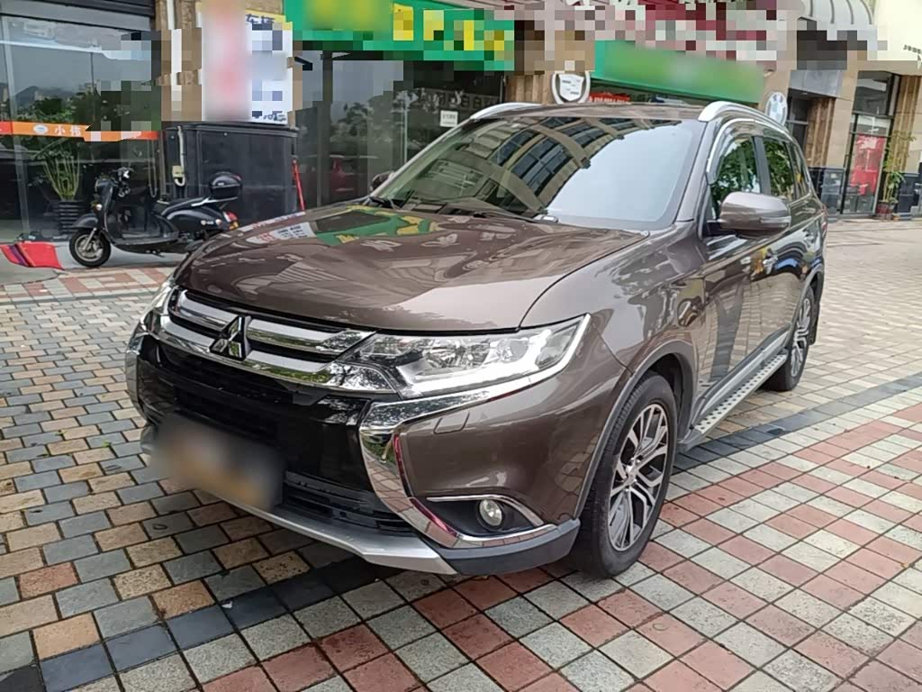 Mitsubishi Outlander
