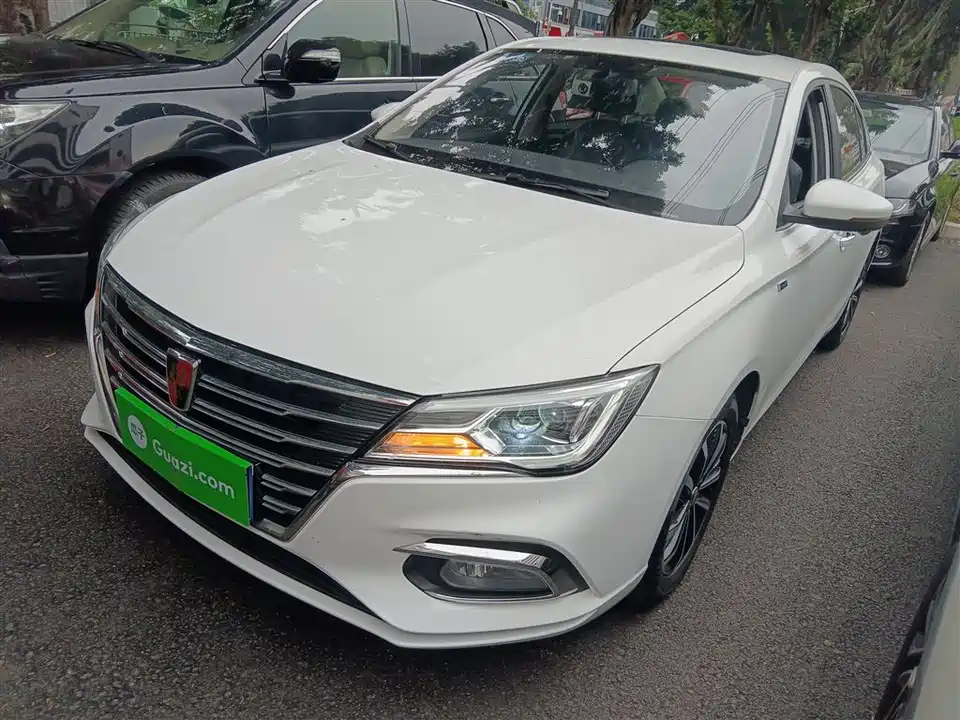 Roewe i5