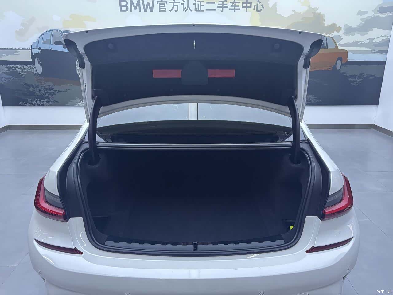 BMW 3 Series, 2022 8