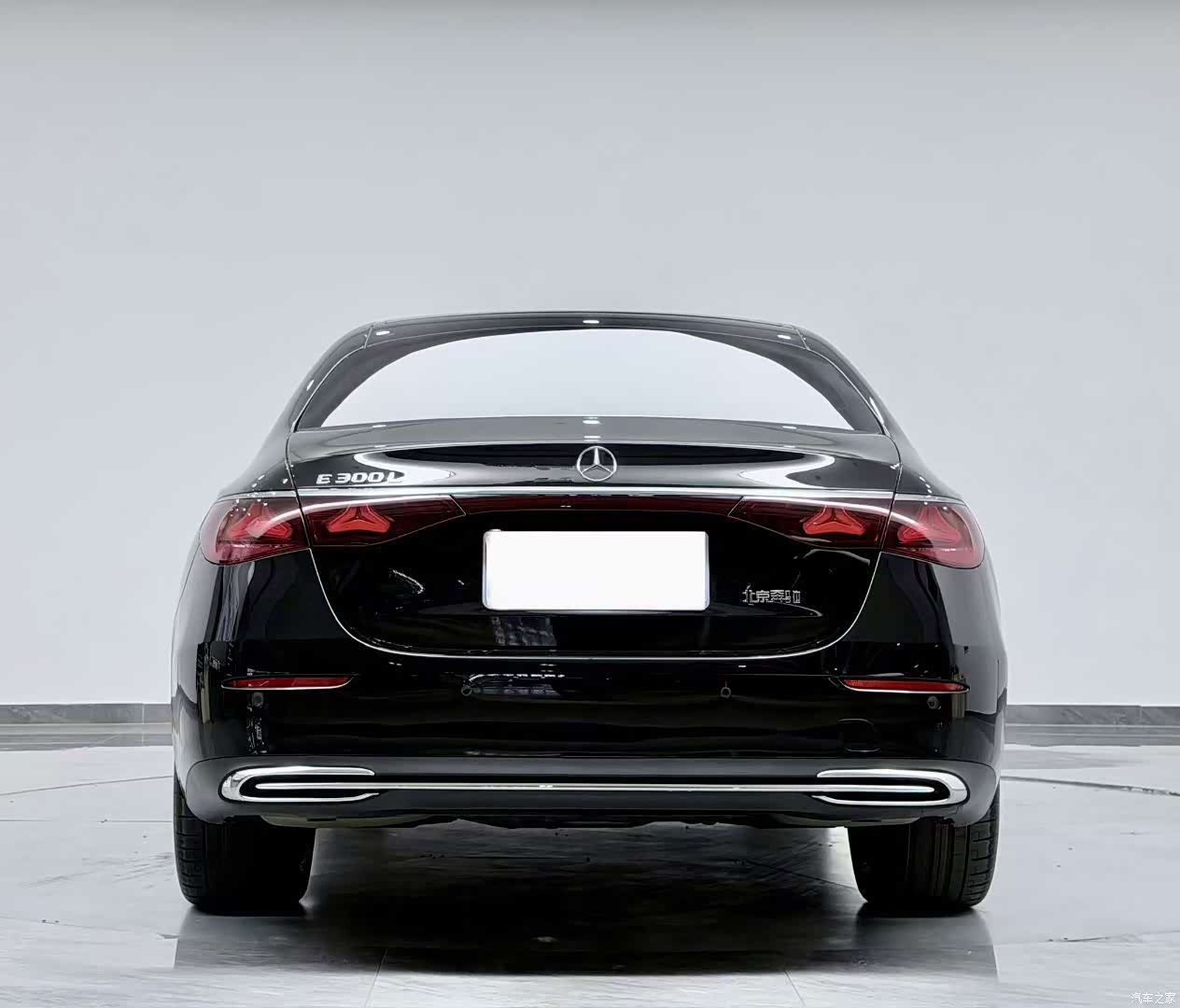 Mercedes-Benz E-Class, 2024 8