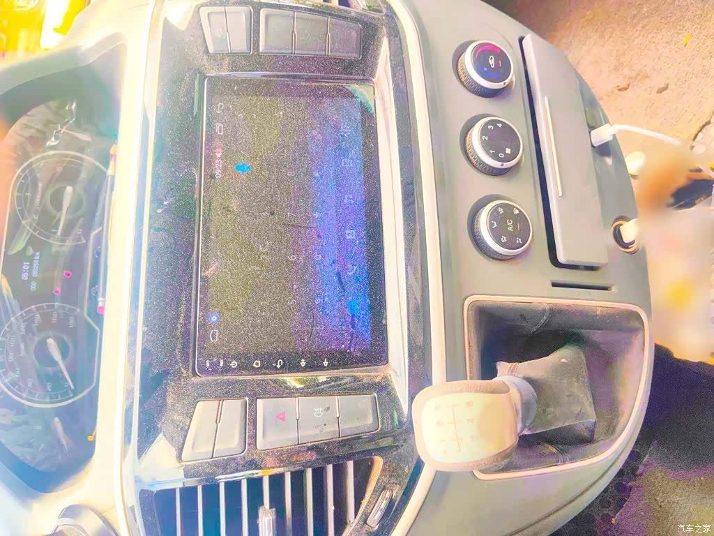 Maxus V80, 2022 6