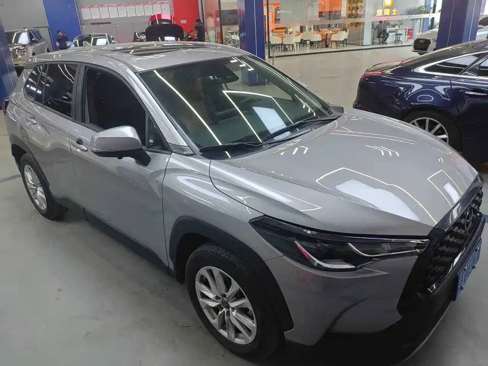 Toyota Corolla Sharp amplifier