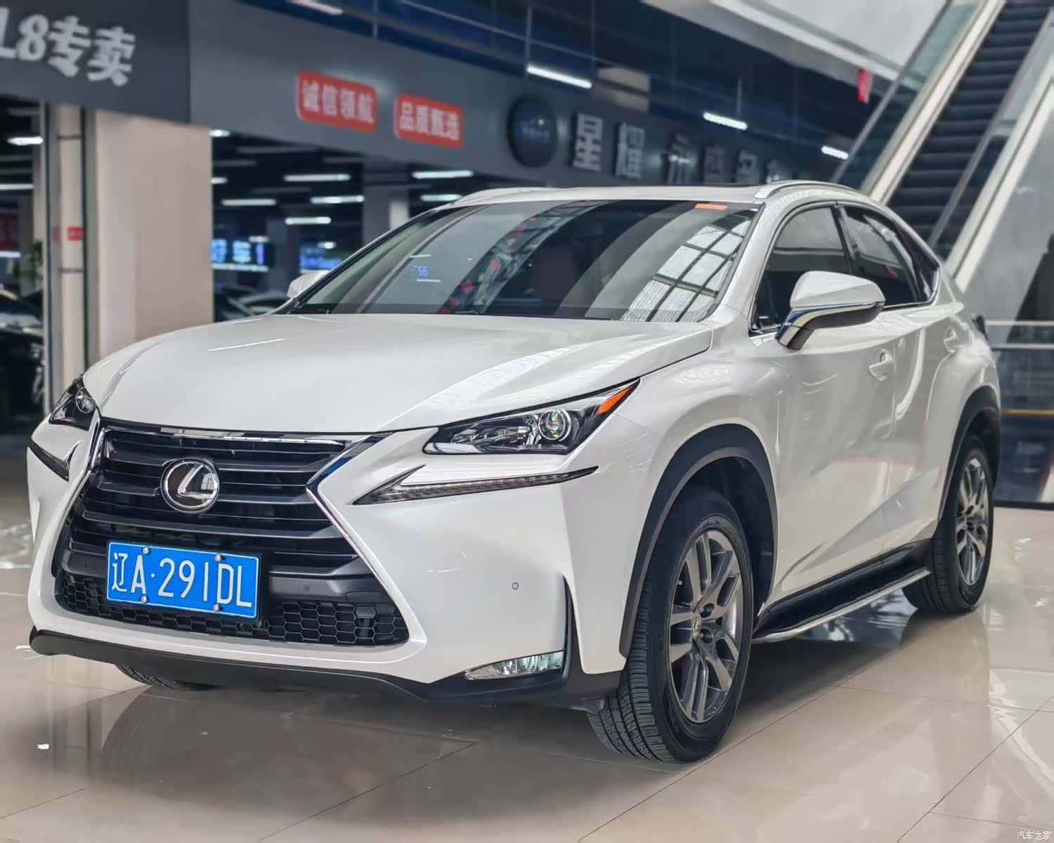 Lexus NX, 2017 1