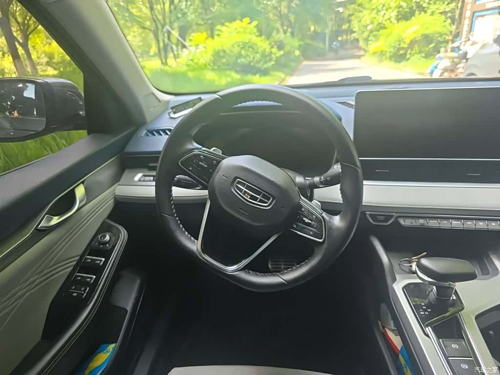 Geely Preface, 2022 3