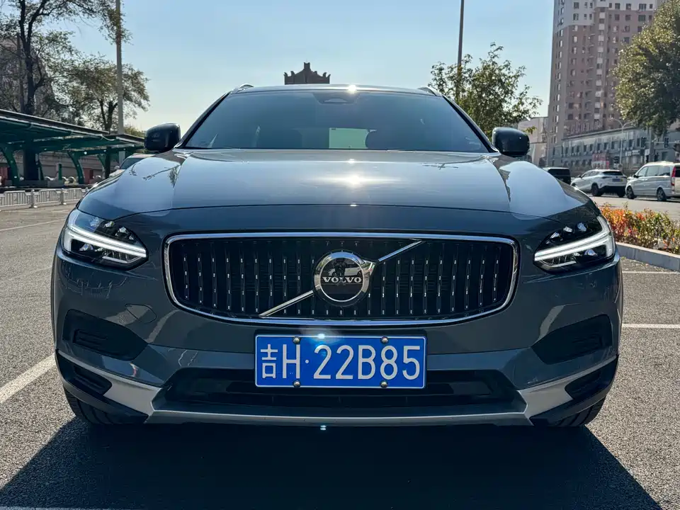 Volvo V90