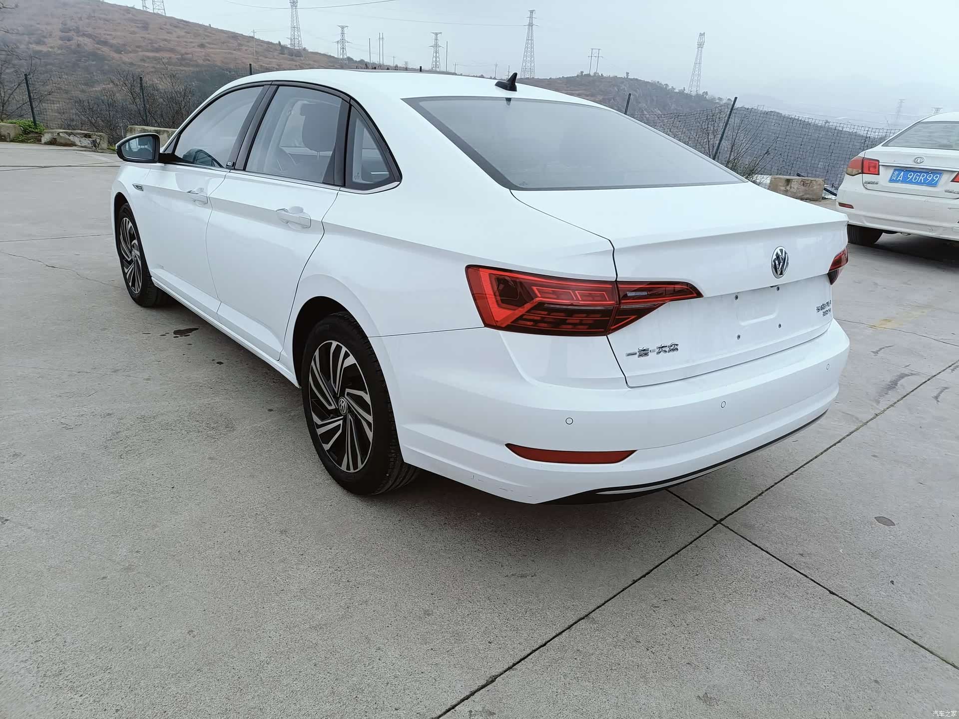 Volkswagen Sagitar, 2021 13