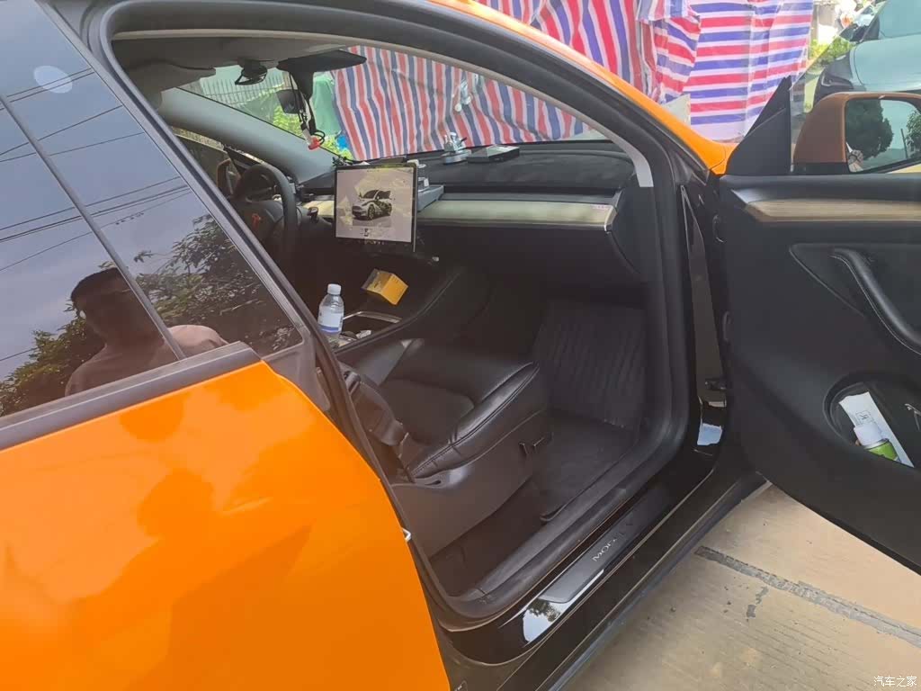 Tesla Model Y, 2023 20