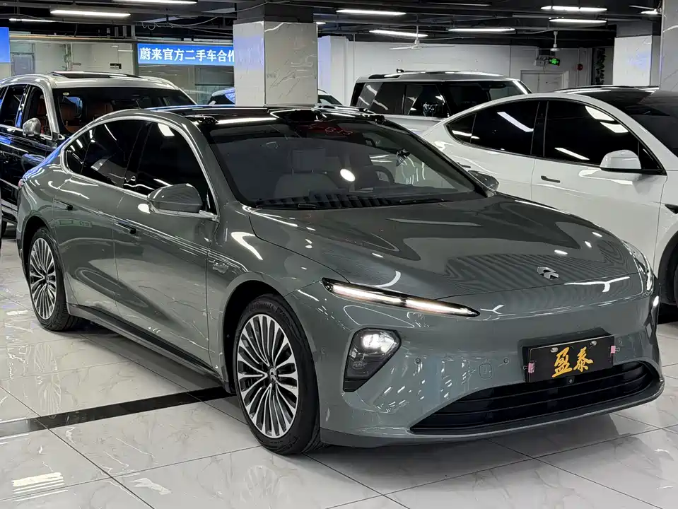 NIO ET7