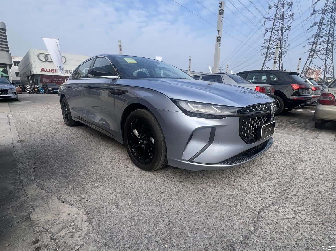 Lincoln Z, 2024 2