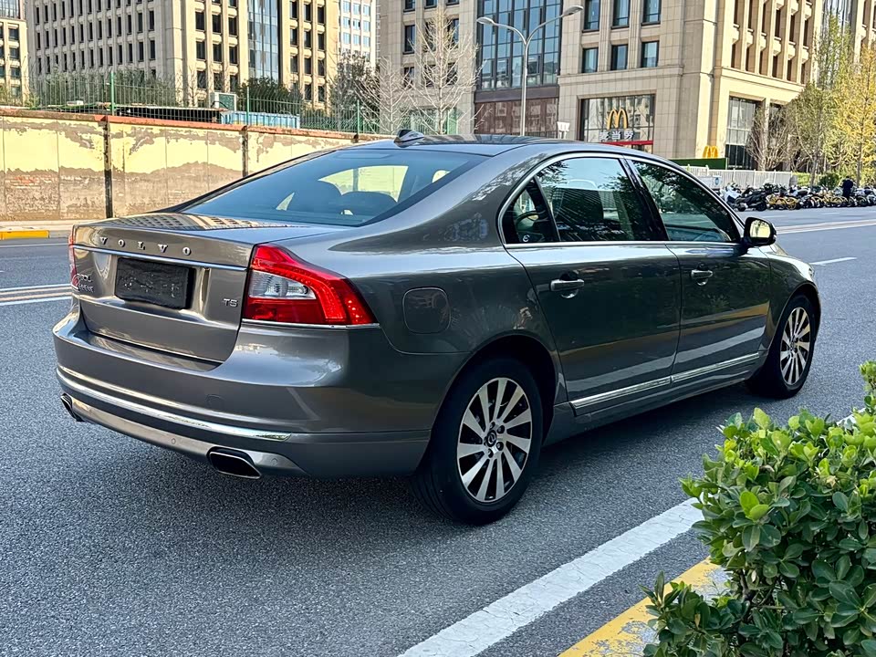 Volvo S80L
