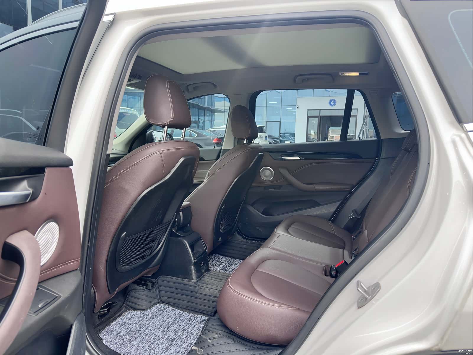 BMW X1, 2023 9