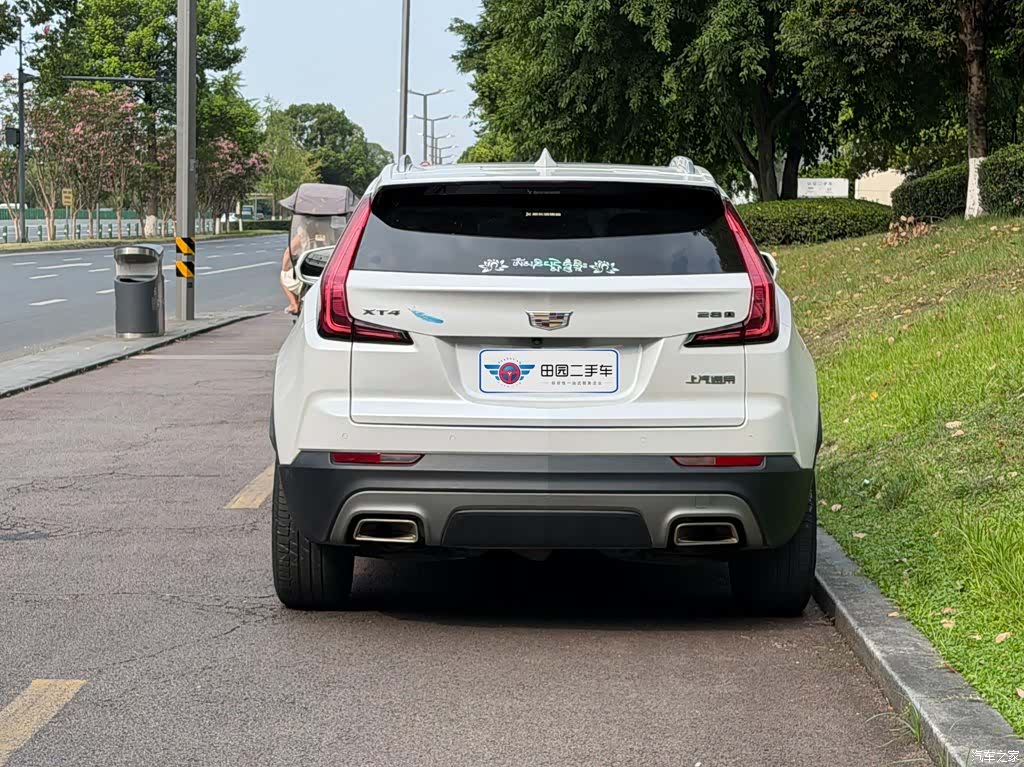 Cadillac XT4, 2021 все фото