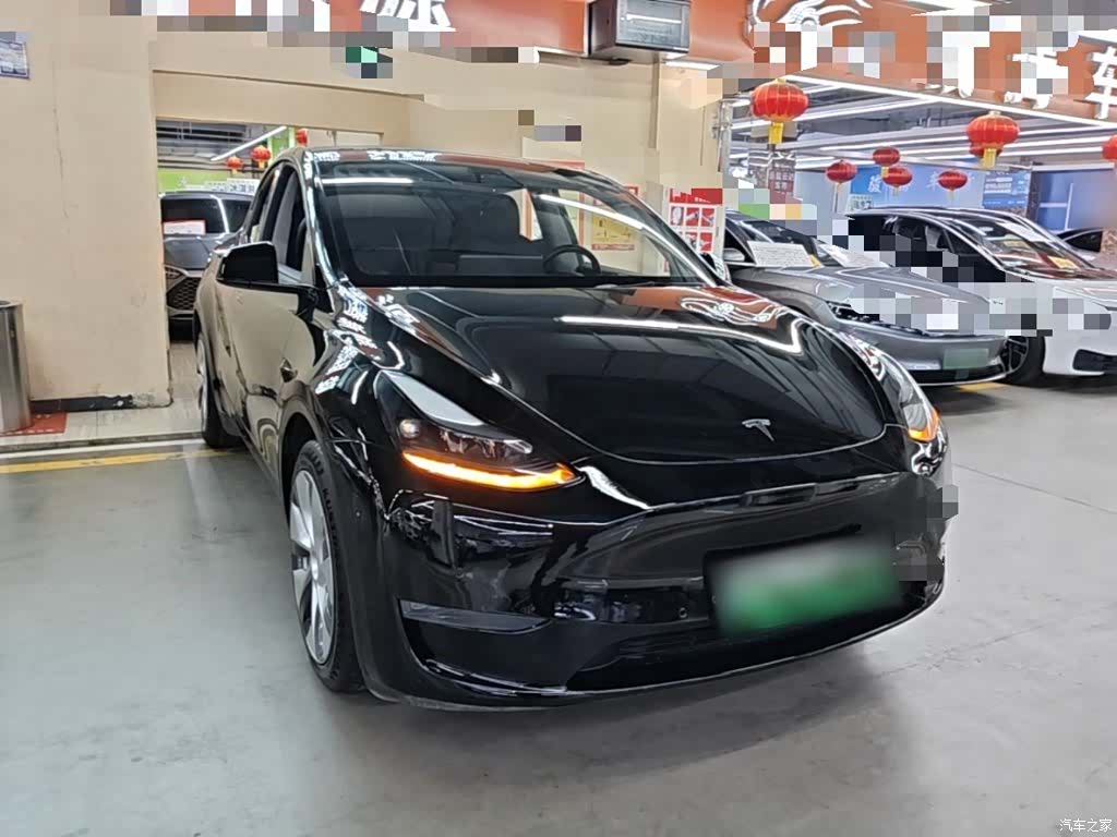 Tesla Model Y, 2022 4