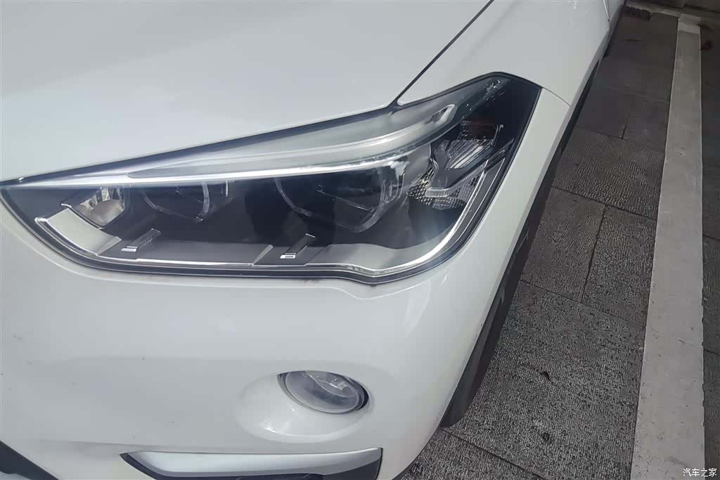 BMW X1, 2018 все фото