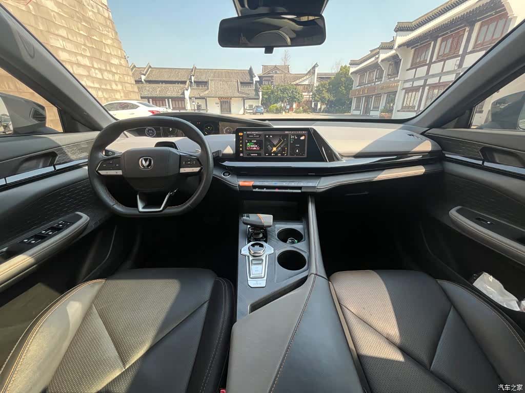 Changan UNI-V, 2022 19