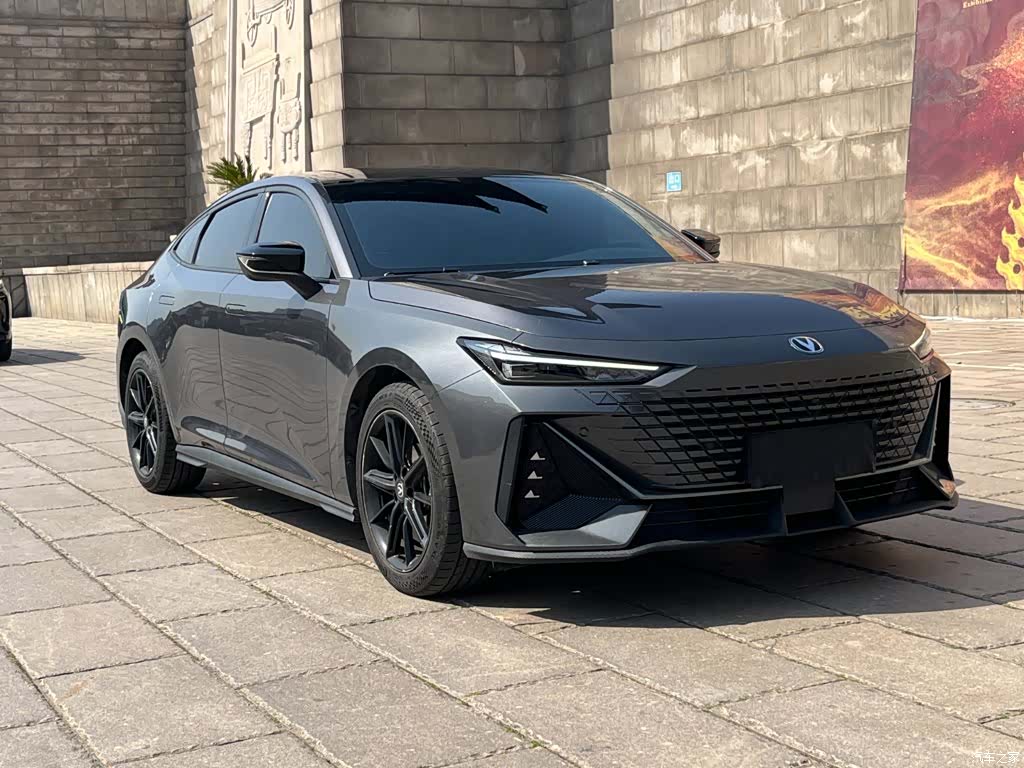 Changan UNI-V, 2022 15