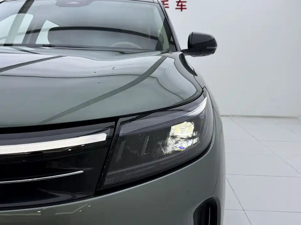 AITO Ask the world M7