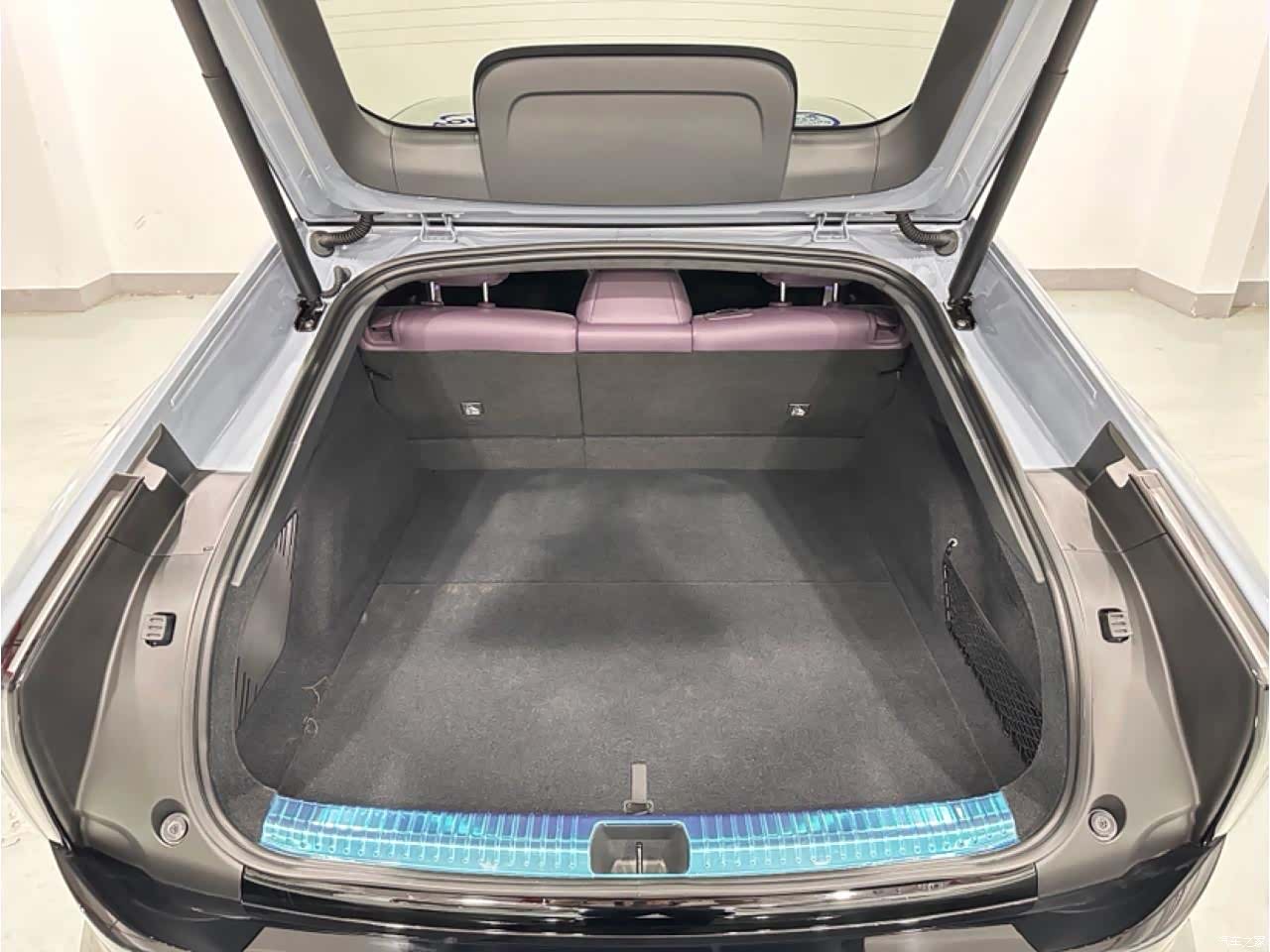 Xpeng P7, 2025 6