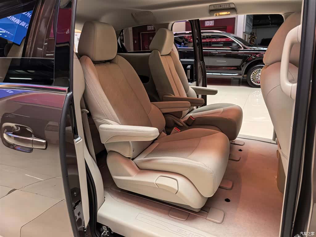 Buick GL8, 2022 8
