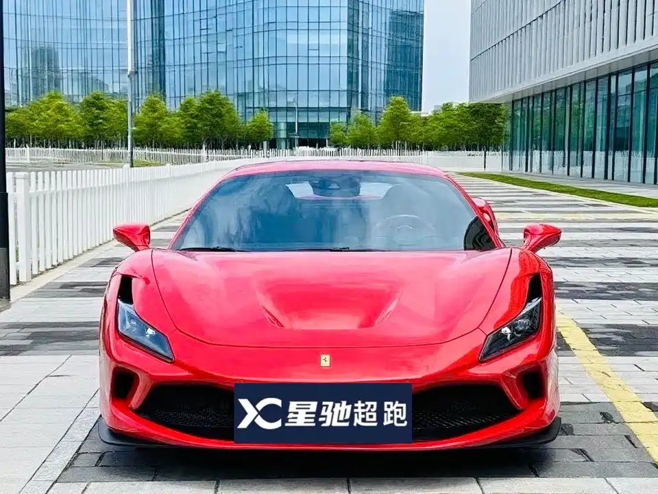 Ferrari F8