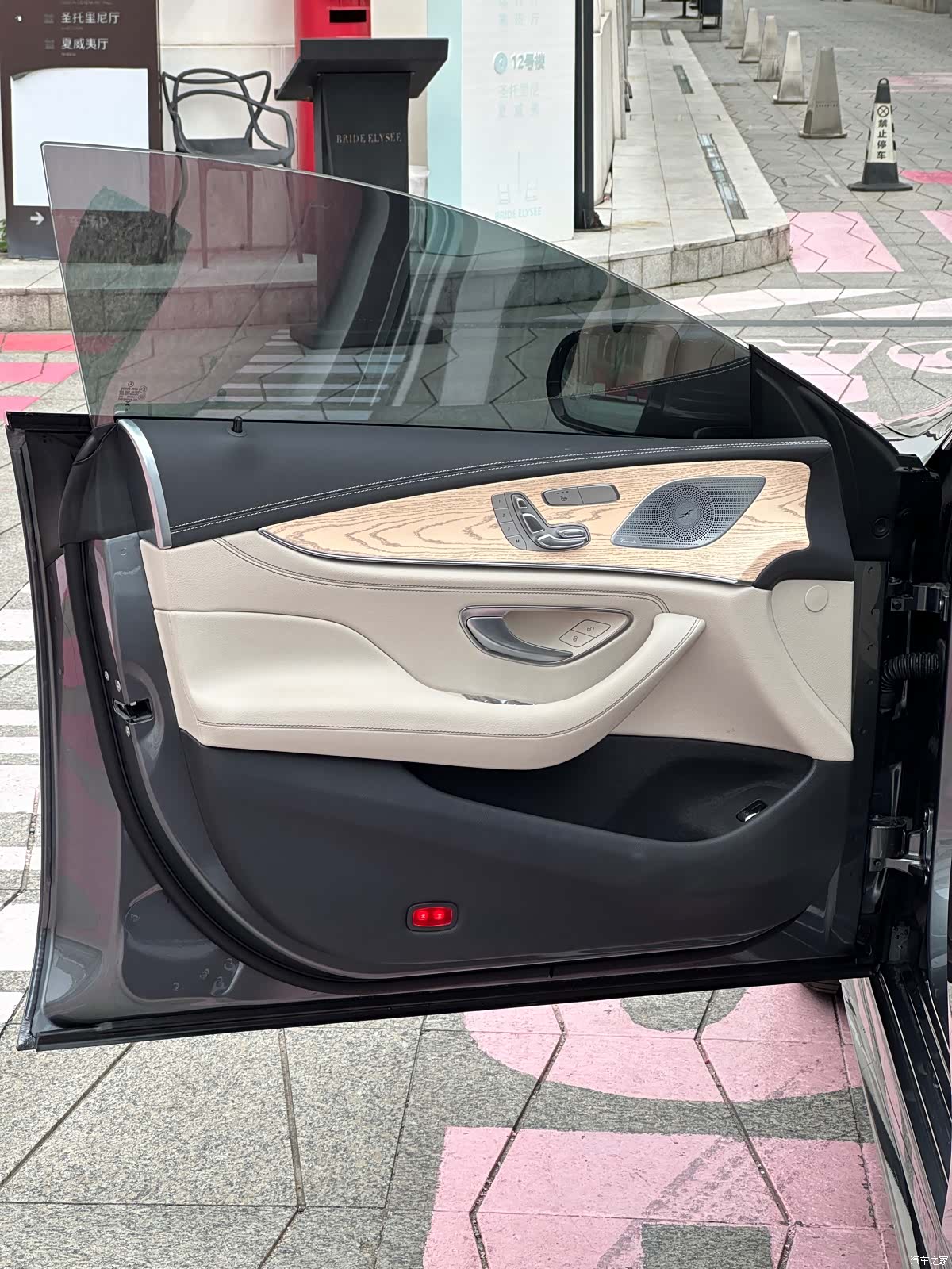 Mercedes-Benz CLS, 2024 24