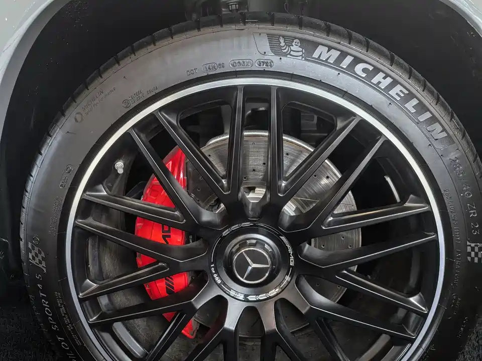 Mercedes-Benz GLS AMG