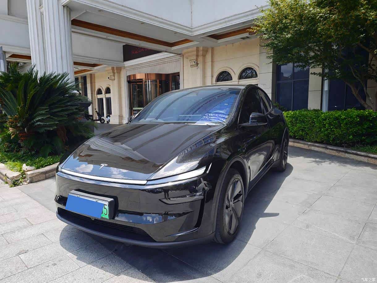 Tesla Model Y, 2026 1