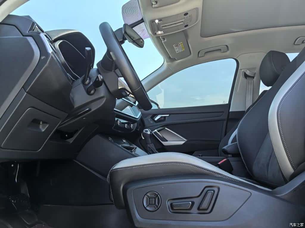 Audi Q3, 2022 19