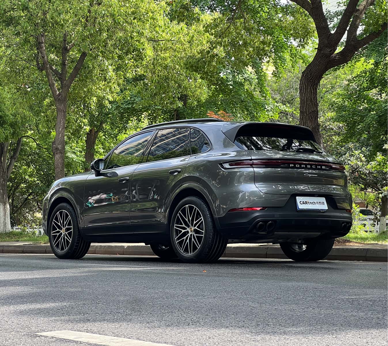 Porsche Cayenne, 2025 6