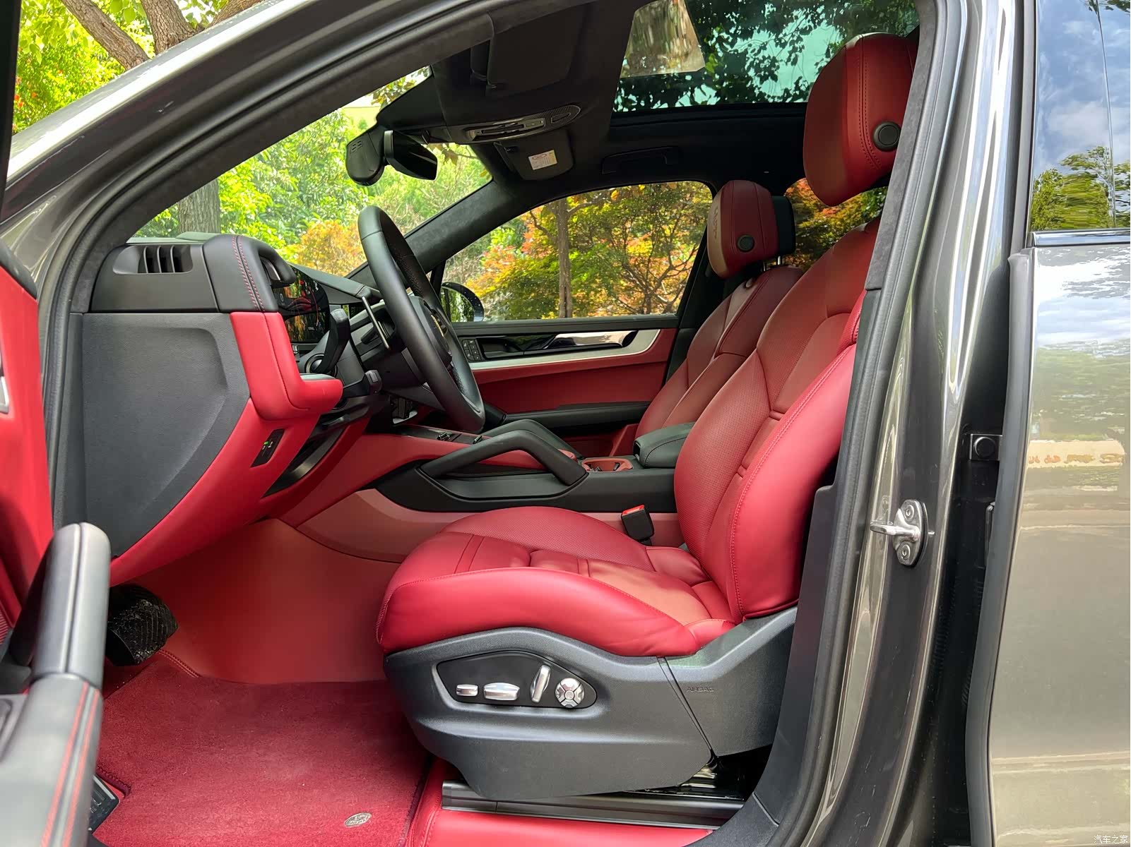 Porsche Cayenne, 2025 7