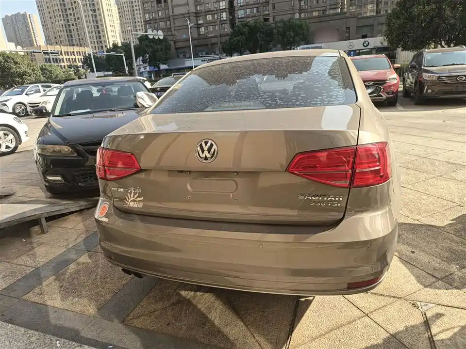 Volkswagen Sagitar