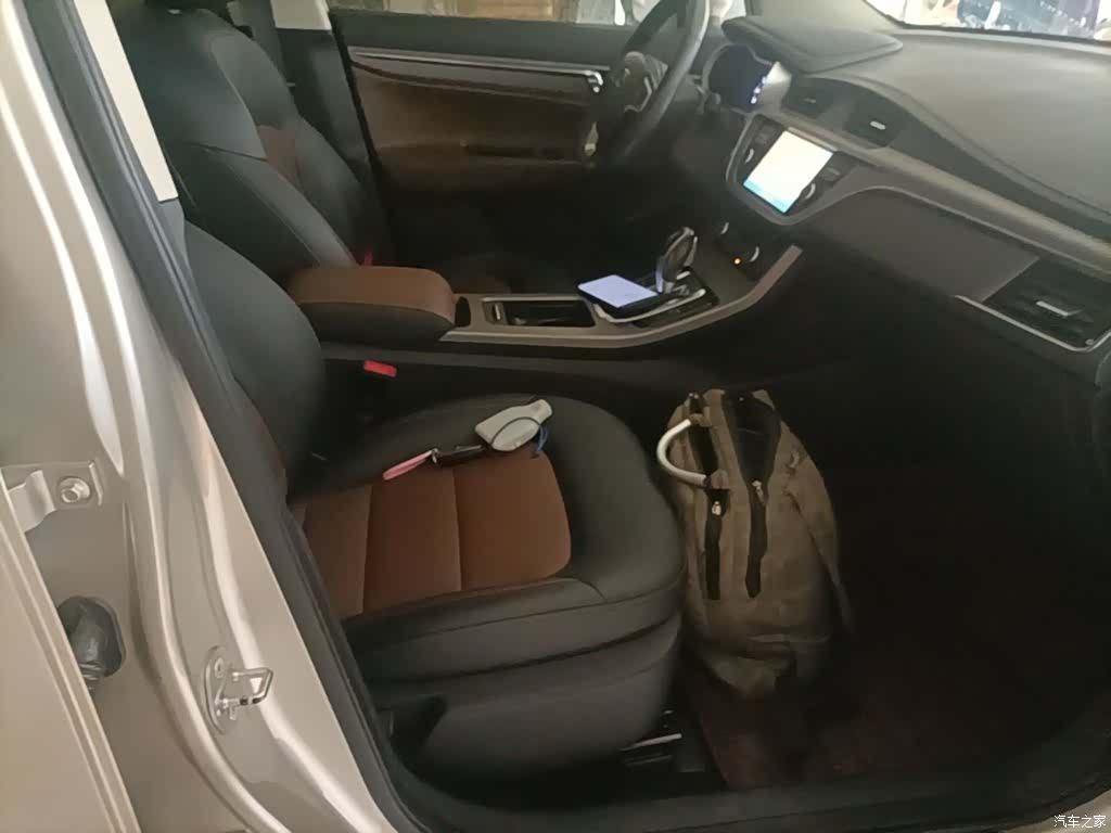 Geely Emgrand, 2018 25