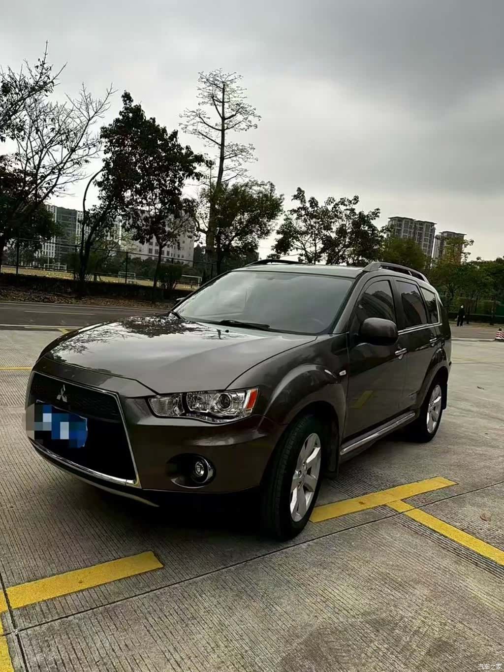 Mitsubishi Outlander, 2012 1