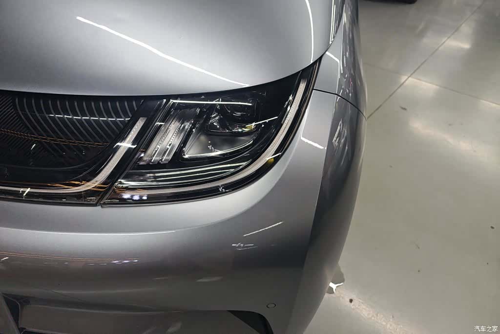 BYD Dolphin, 2023 все фото
