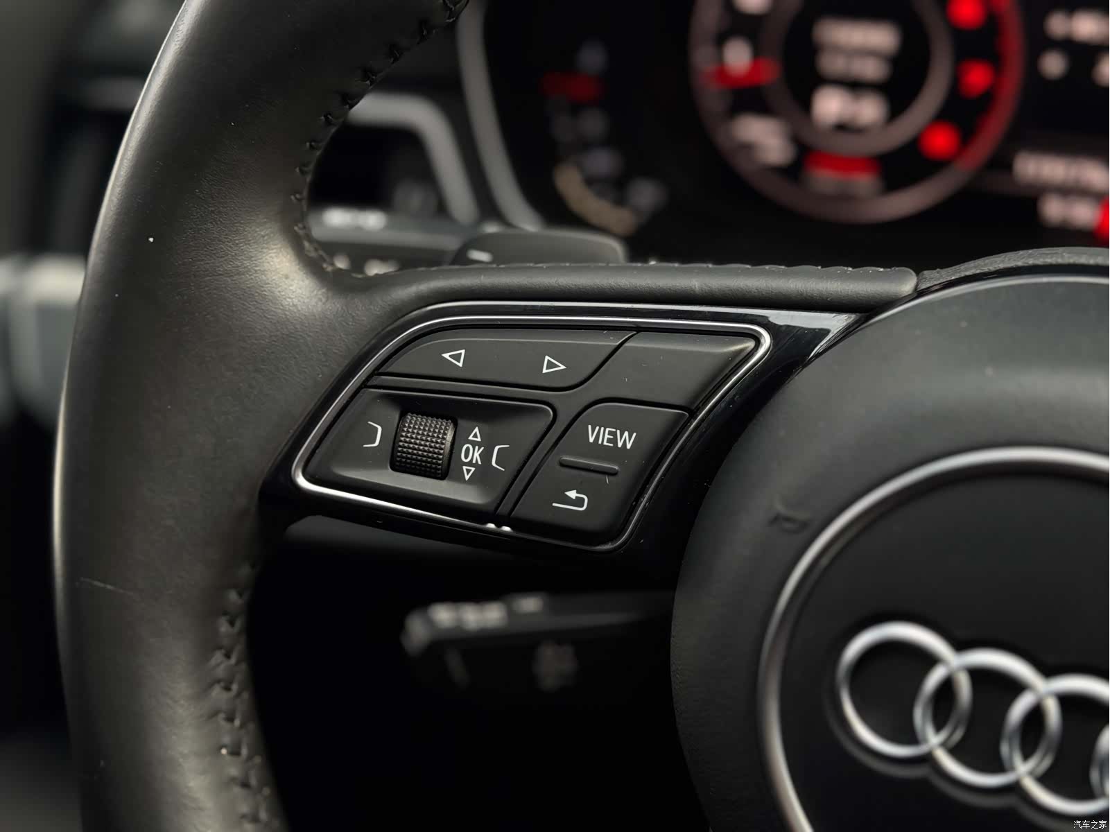 Audi A4L, 2018 16