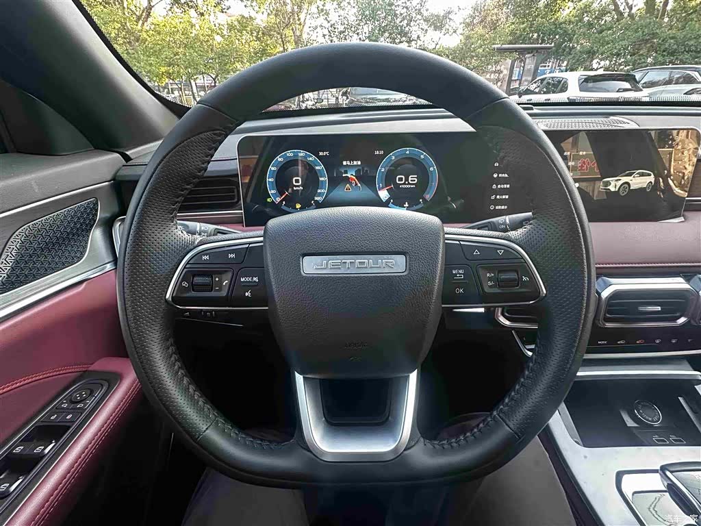 Jetour X70, 2023 10