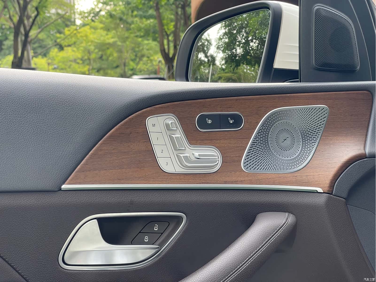 Mercedes-Benz GLE, 2019 14