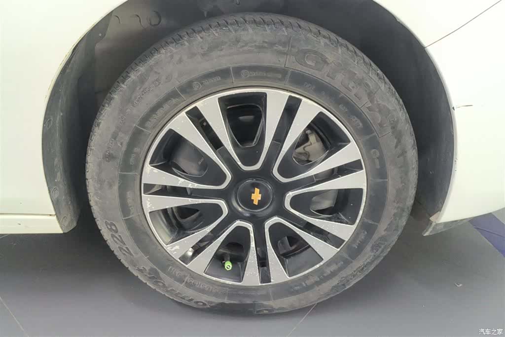Chevrolet 320, 2018 6
