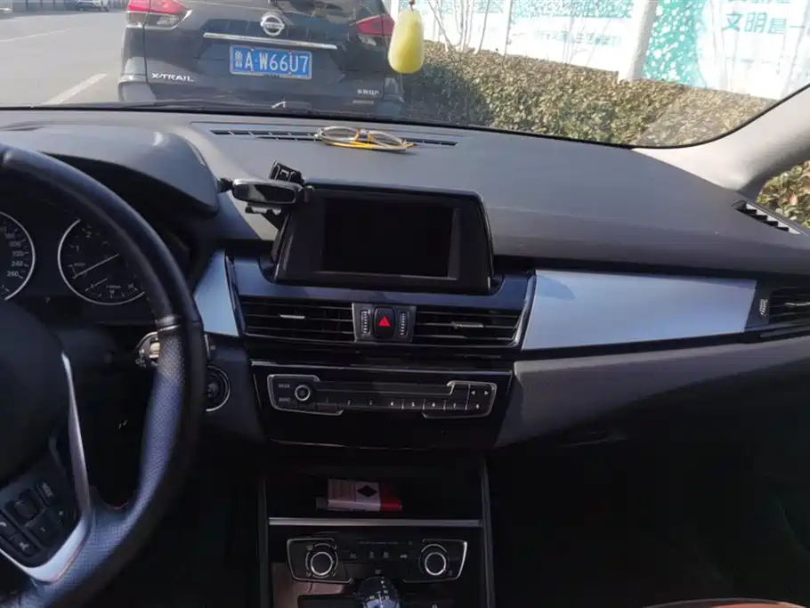 BMW 2 series station wagon