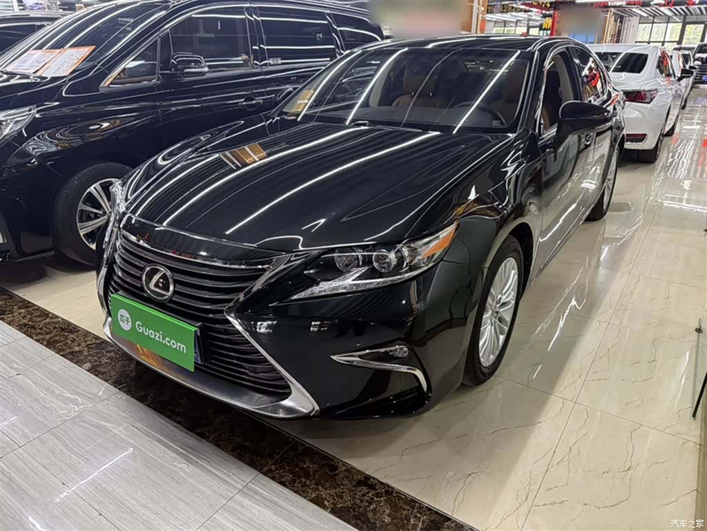 Lexus ES, 2018 1