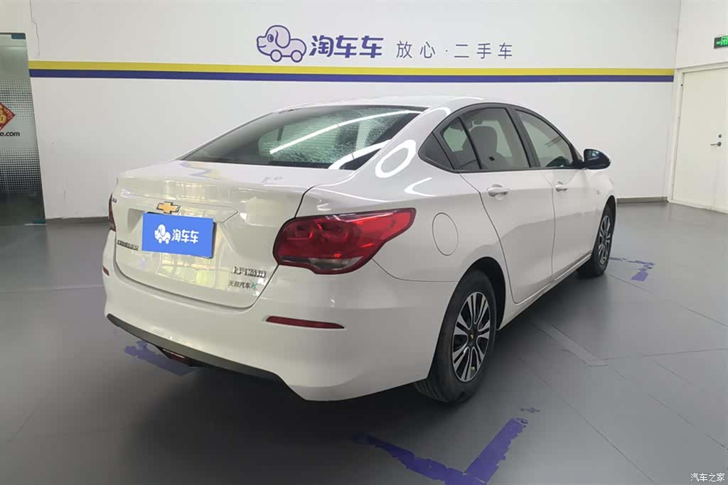 Chevrolet 320, 2018 3