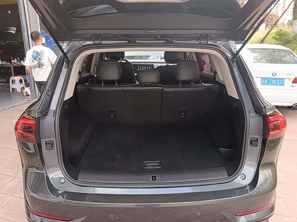 Roewe RX5, 2022 19