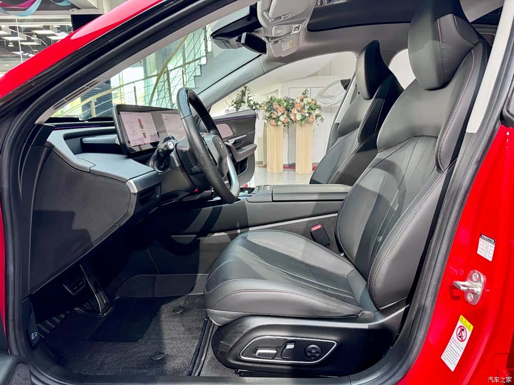 Xpeng P7, 2021 8