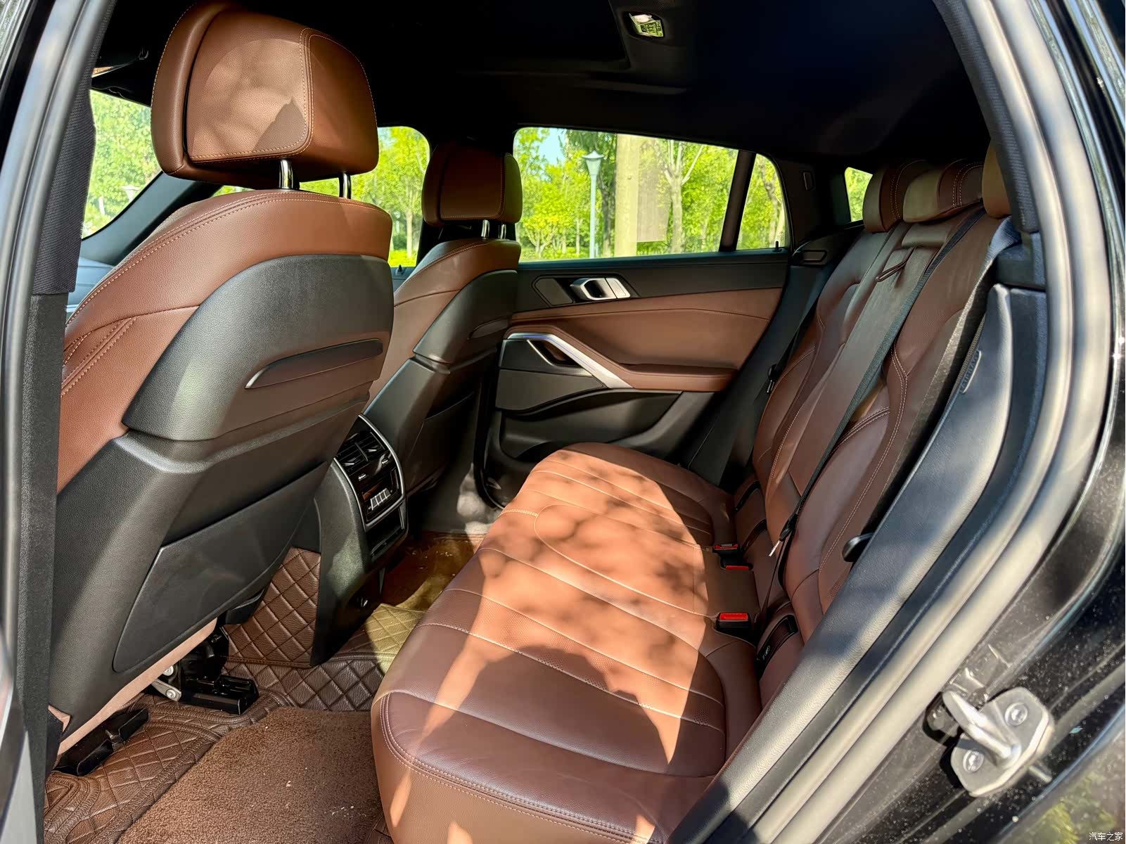 BMW X6, 2022 9
