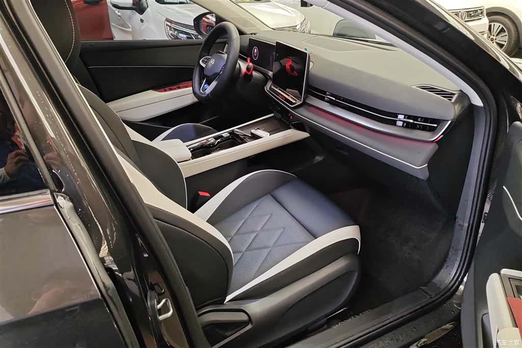 Volkswagen Sagitar, 2025 8